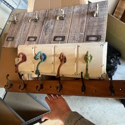 Hooks retail or home