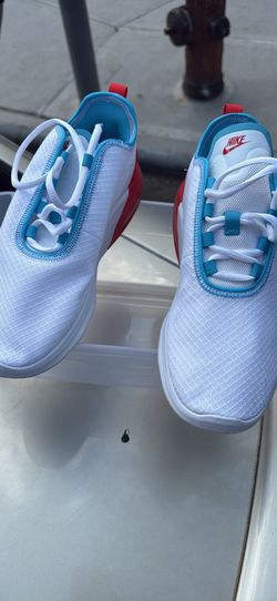 Brand new women sneakers size 8