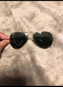 Ray•Ban