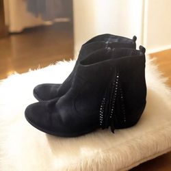Black Suede Ankle Boots With Tassels