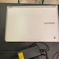 💻 Amazing Laptop For Kids YouTube Website Games Anything Works great. Msg Me For Store Address 💻