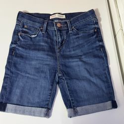 Levi Shorts 