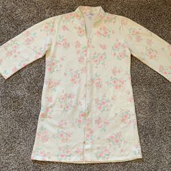 Size Medium Miss Elaine Nightgown Floral Robe Duster Cream Pink