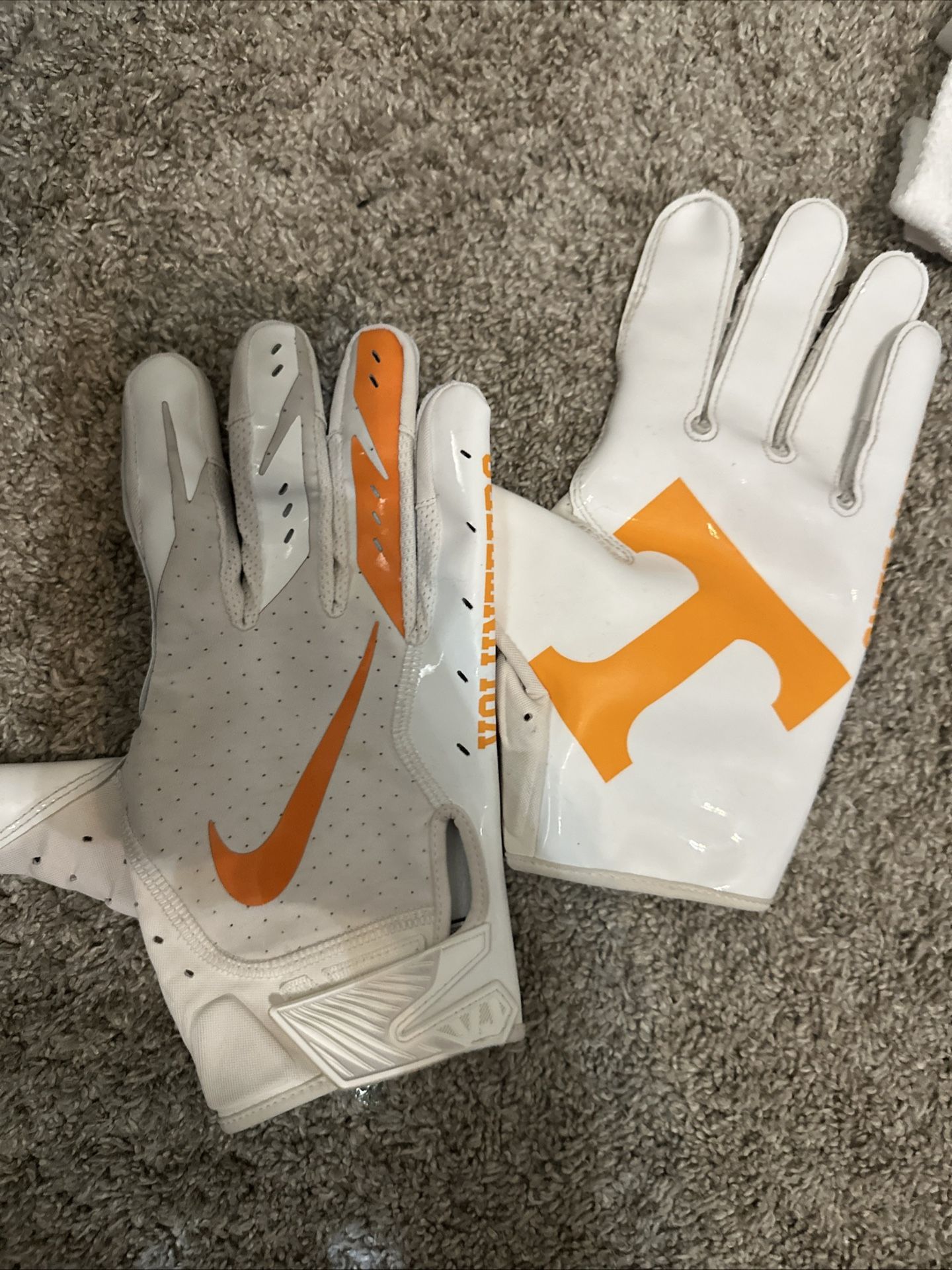 Tennessee Gloves