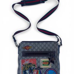 Gucci GG Messenger Bag