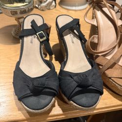 Women’s shoes