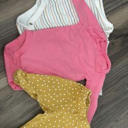 Newborn bodysuits and Leggings