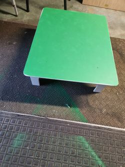 Kids play table  cash only