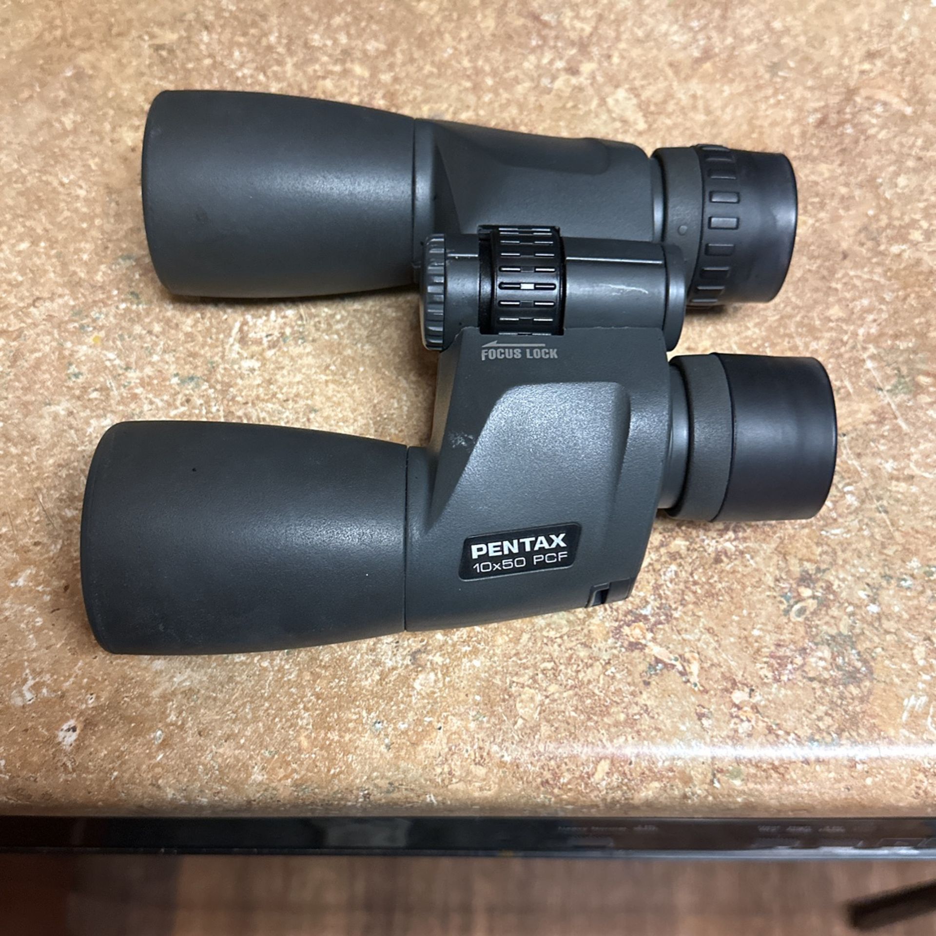 Pentax 10x50 PCF 5.0 Binoculars W/ Case