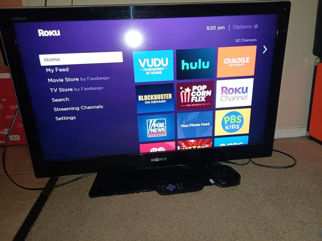 32in Sony TV With Roku Box And Remote 