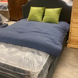 Full Upholstery Bed With Storage Drawers 