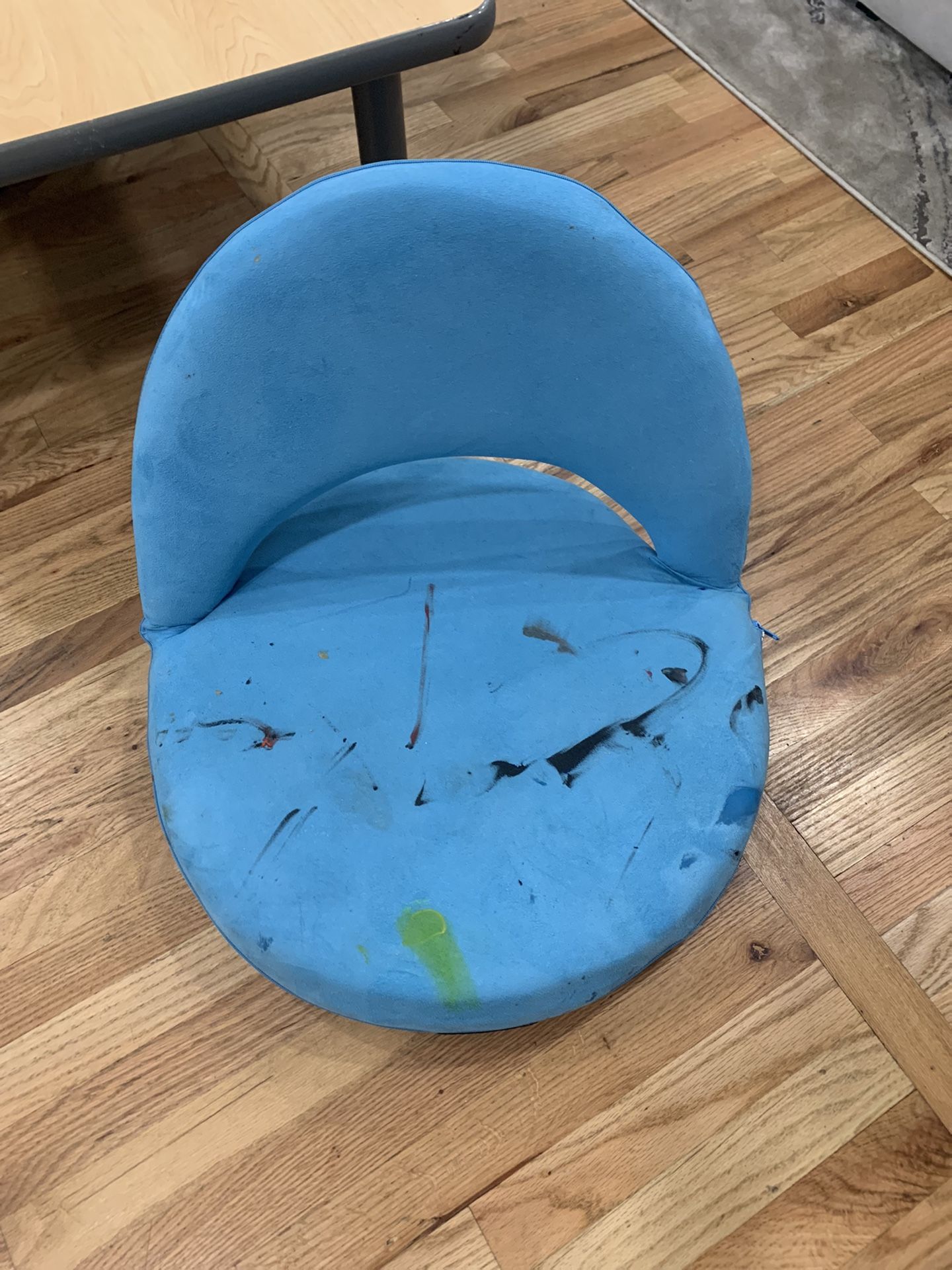 Flex space comfy floor seat sale