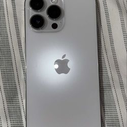 iPhone 14 Pro Max 128GB – Unlocked – Like New – No Issues – Ready Today