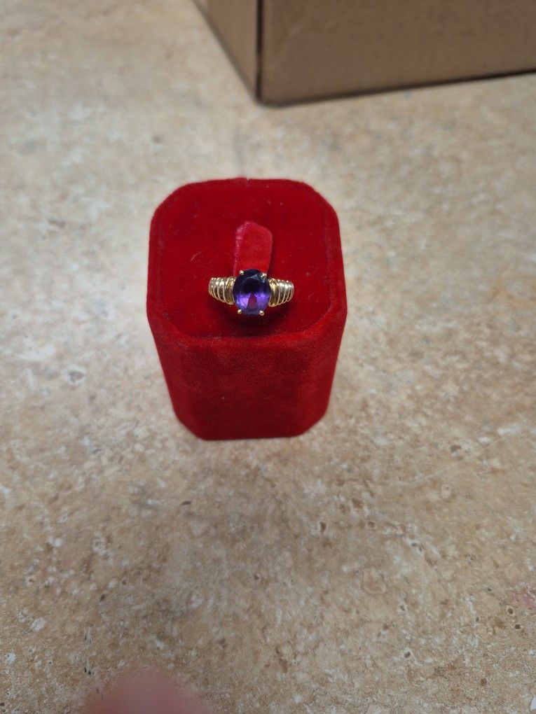 14k Yellow Gold Amethyst Lab Stone Ring