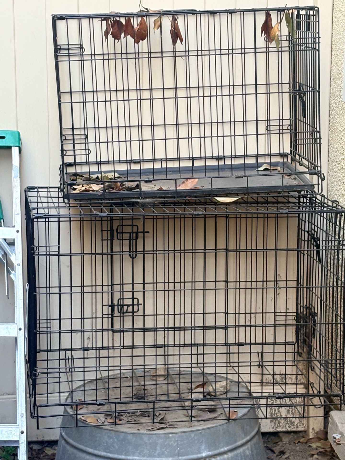 Dog crates