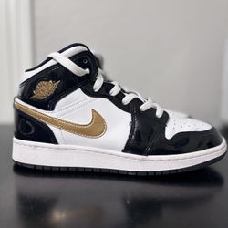 Jordan 1 Gold And Black; Size 6 Youth