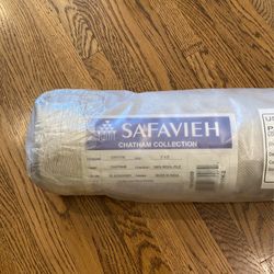 Brand New Black/Ivory White Wool Rug 2”x 3”
