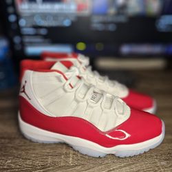 Jordan 11s "Cherries" Size 10