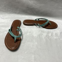 Women’s green braided leather flip-flops size 7.5