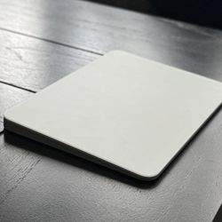 Apple Magic Trackpad + USB-C Charging Cable, White