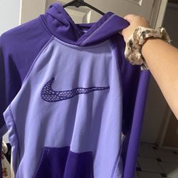 Nike Sweater