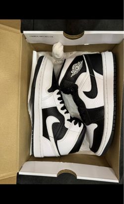 Jordan 1 Mid Black White Sneakers Women’s