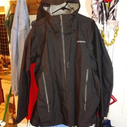 Patagonia Windbreaker (GORE-TEX )-Jacket -(size-xL)