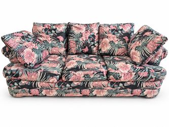 MUST GO TODAY 9/18 Chic Nantucket style sofa pristine condition Hollywood regency/ Coastal