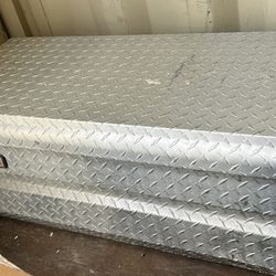 Weather Guard Chest Tool Box Compact Bright Aluminum 62X20X19.5 Model 664-0-01