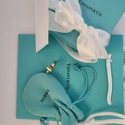 Tiffany  and  Co 18k T Square Ring 