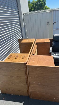 FREE Two free Desks!