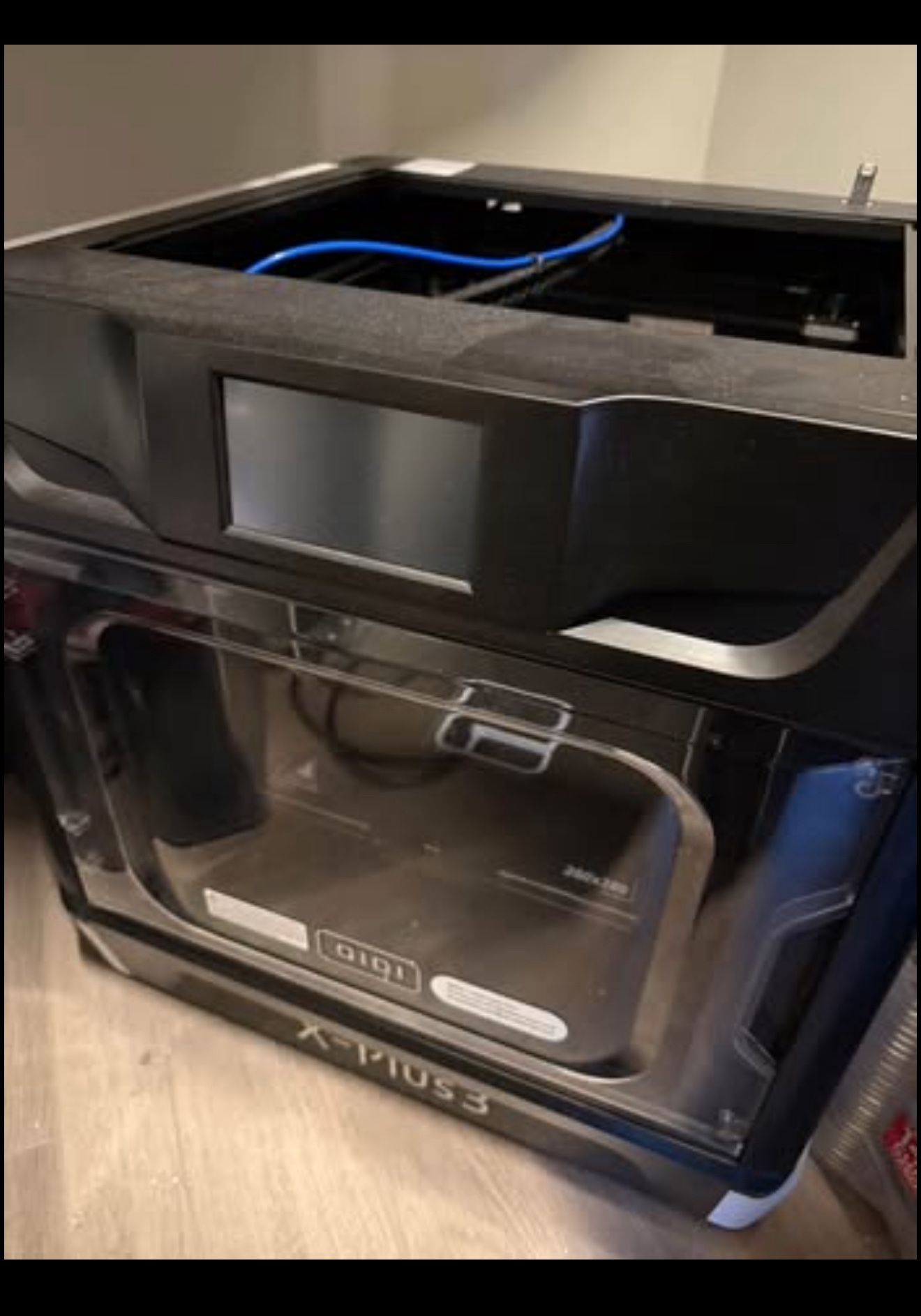 QIDI x-plus 3 Almost brand new with 30+ rolls of filament and accessories kit. Includes Dehydrator
