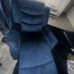 New Recliner Heat And Massage. 