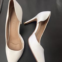 🤍 White High Heels – Size 8