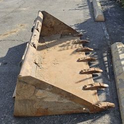 Bobcat  Bucket 