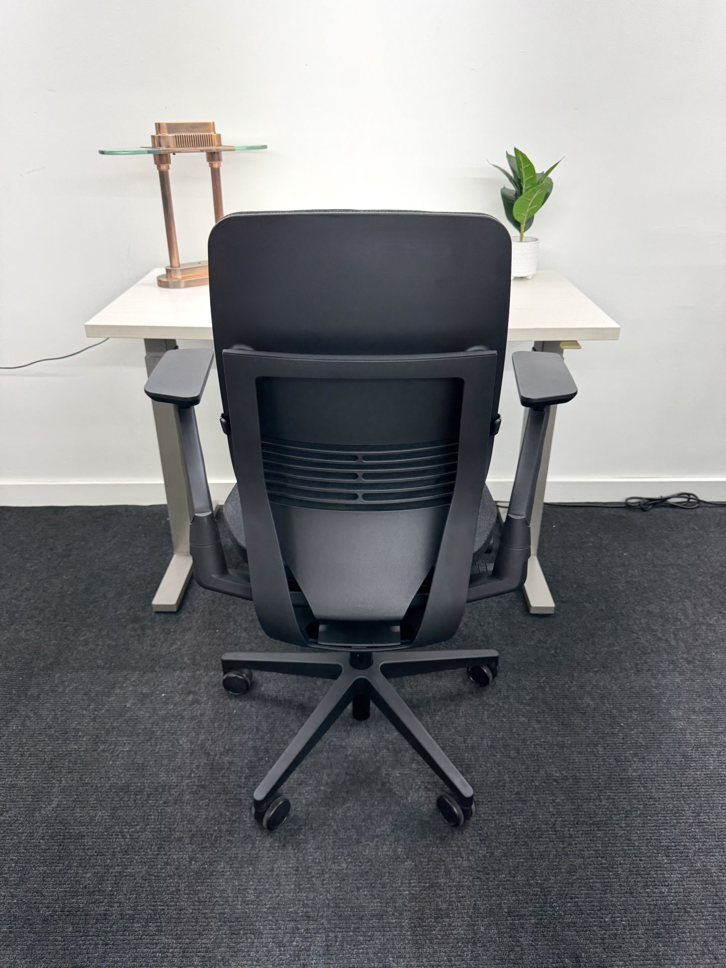 LIKE NEW CONDITION STEELCASE GESTURE CHAIR, FULLY LOADED WITH LUMBAR SUPPORT