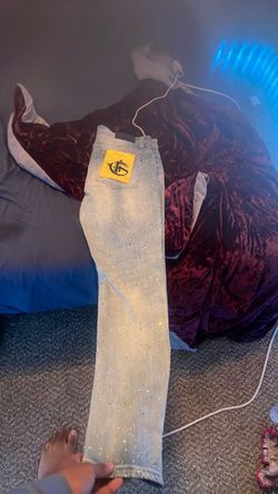 Light Wash Rhinestone Straight-Leg Jeans