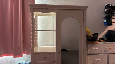 Mueble living Spaces