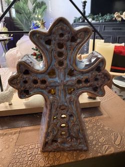 ceramic Breton cross tealight candle holder. 