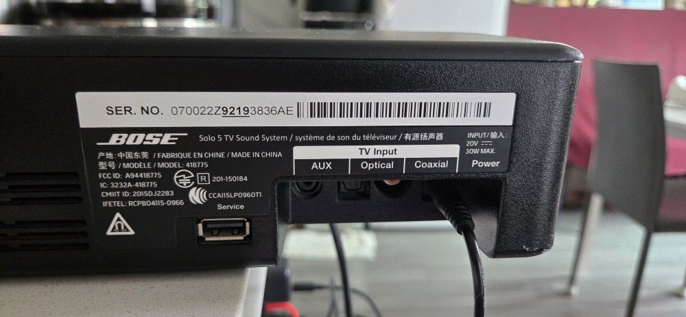 BOSE SOLO 5 Soundbar With Remote And Power Adapter
