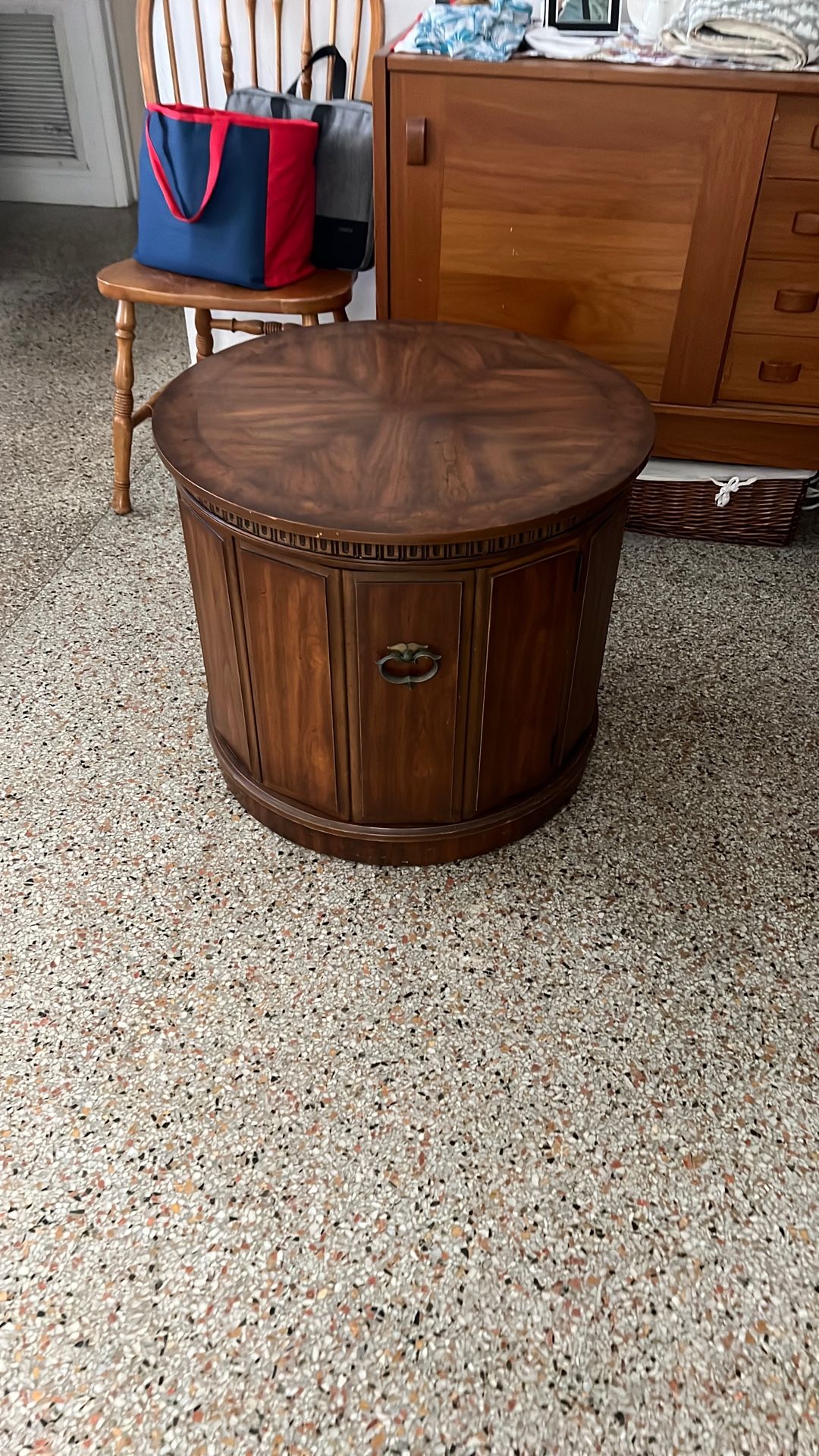 Elegant Round End Table with Storage