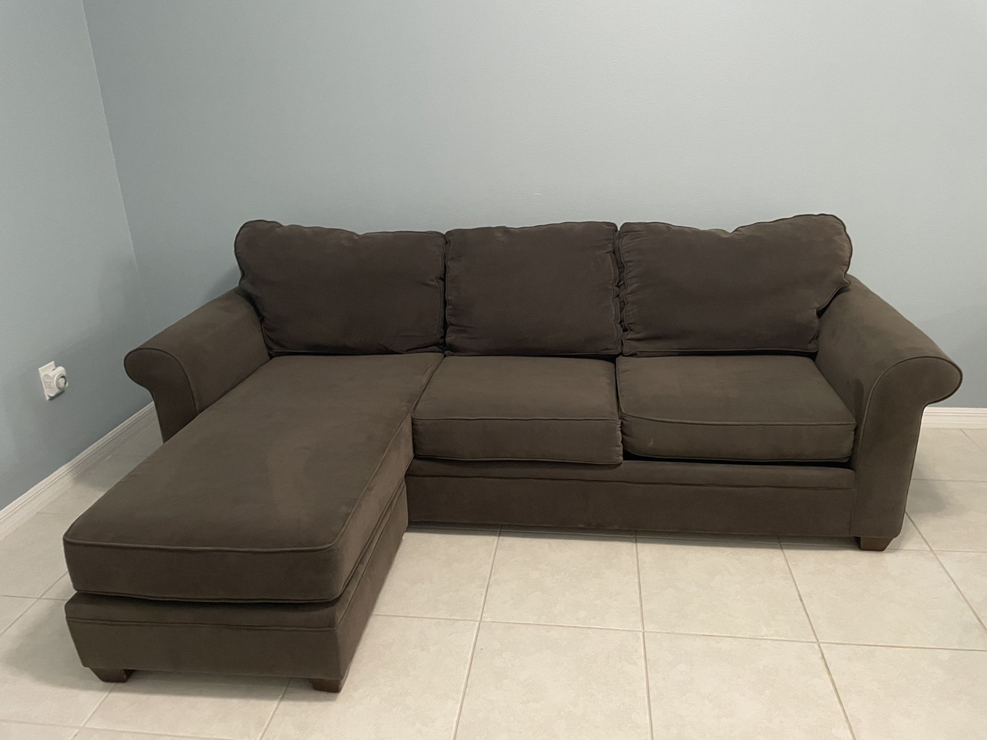  ****PRICE REDUCED Haverty’s  2 Piece Reversible Fabric Sectional With Matching Chair & Ottoman****