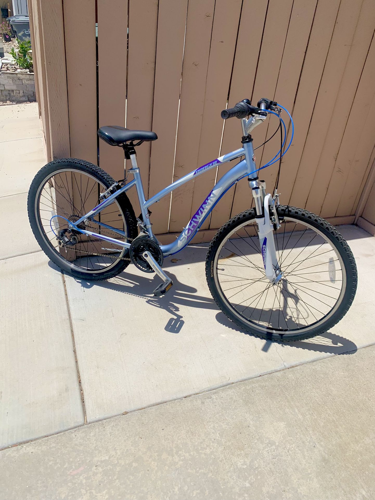 Refurbished Tuned Schwinn Hybrid Bike w New Parts