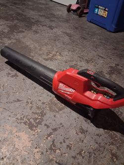 Milwaukee M18 Blower