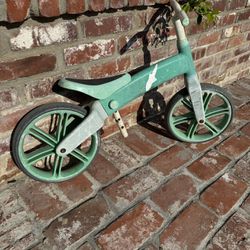 Yvelo Balance Bike For Toddlers 