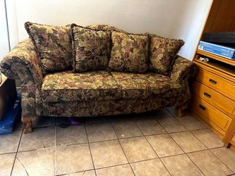 Sofa set