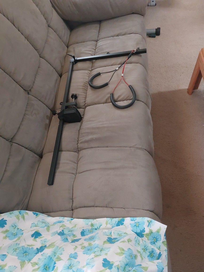 Dog Groomig Stand  Used Once Dog Didn't  Like It