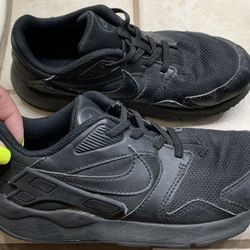 Nike Size 2Y