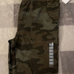 Boys Size 6 Camo Shorts With Tags
