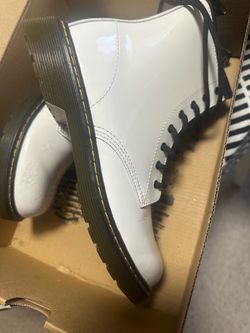 Big kids size 6 women’s size 8 Dr Martens